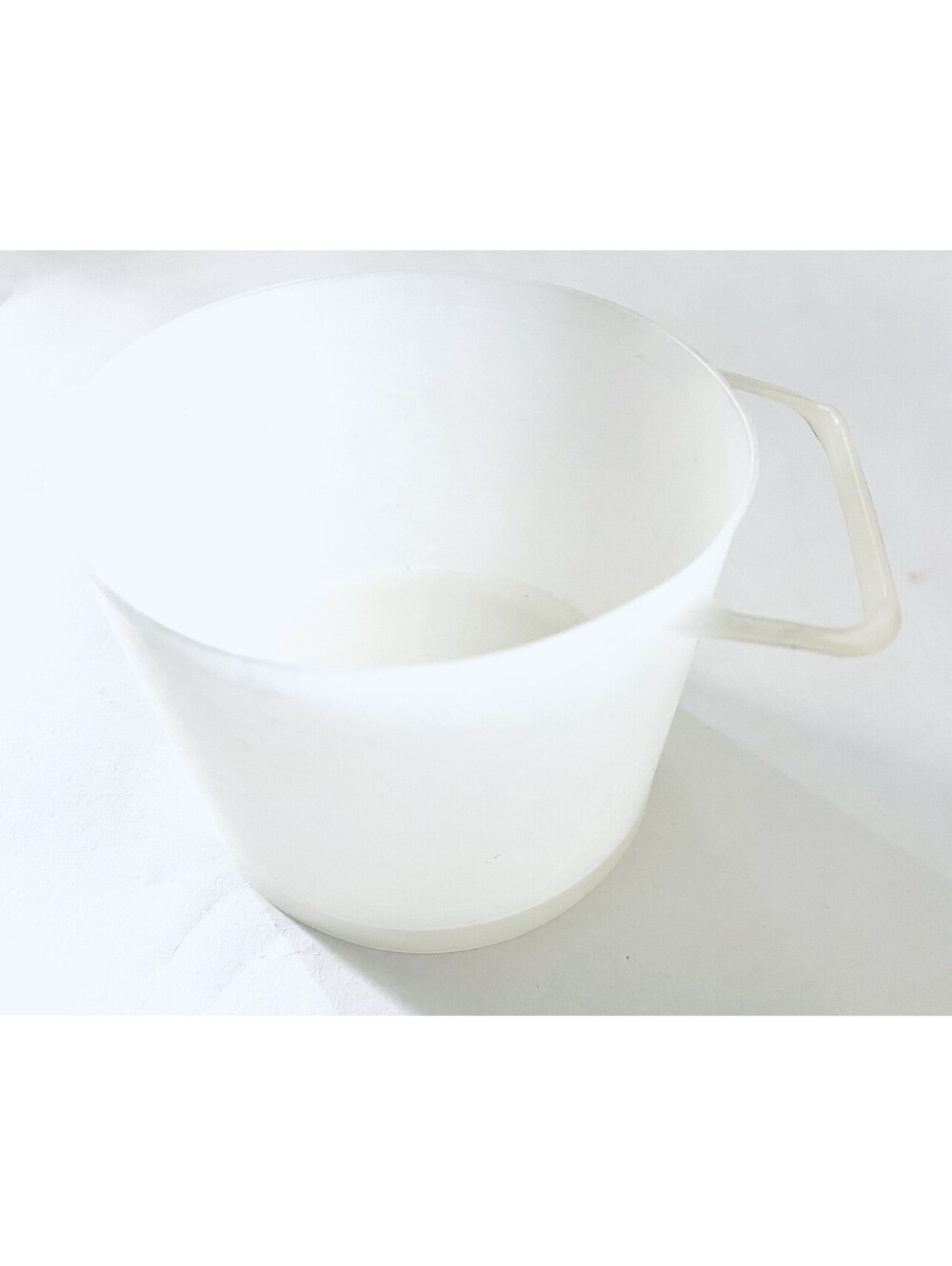 Vintage Tupperware 354-1 Mixing Batter Bowl Handle Translucent White No Lid USA